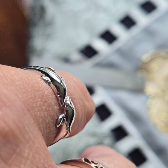 71eYB8oJCrL._AC_UY350_.jpg ELEGANT 18K 925 STERLING SILVER DOUBLE DOLPHIN ADJUSTABLE RING (SIZE 6-7) NWOT